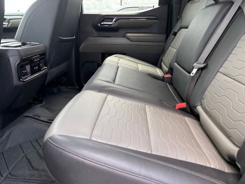 Used 2024 Chevrolet Silverado 1500 ZR2 w/ Technology Package image 25