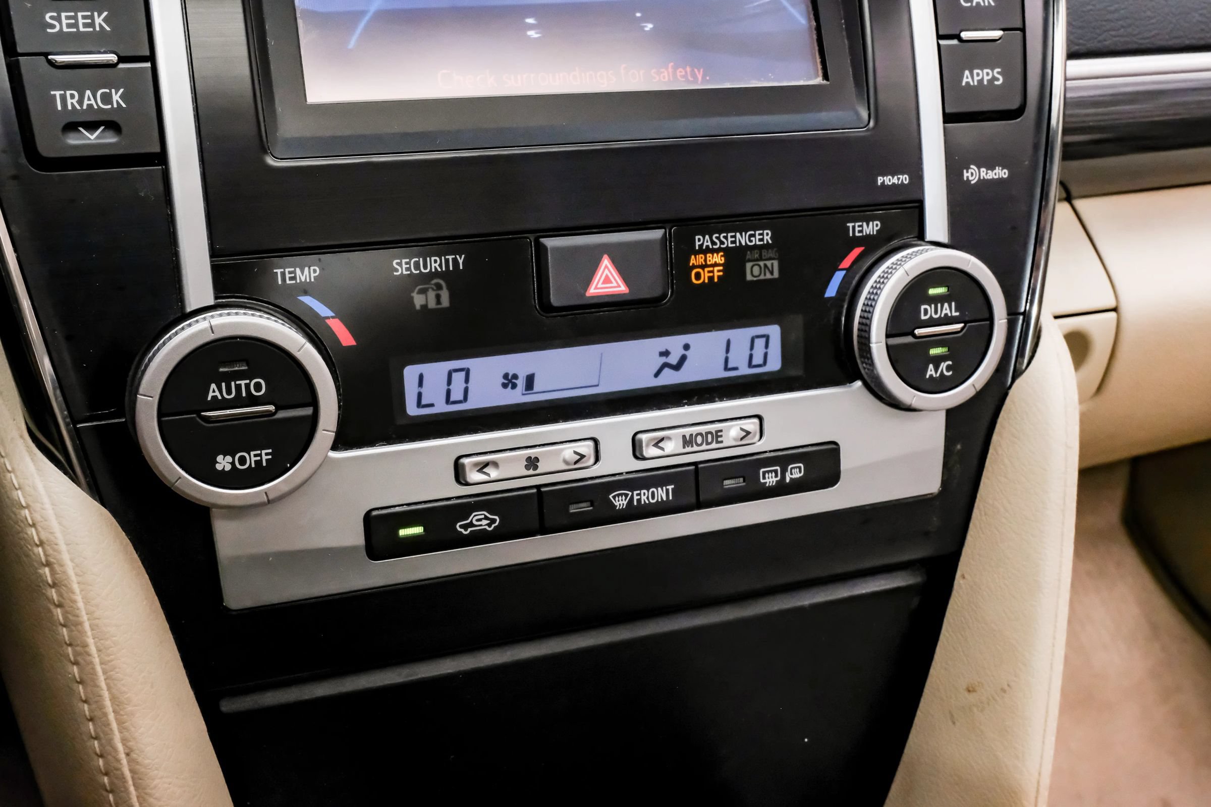 Used 2013 Toyota Camry XLE w/ Leather Pkg FWD image 24