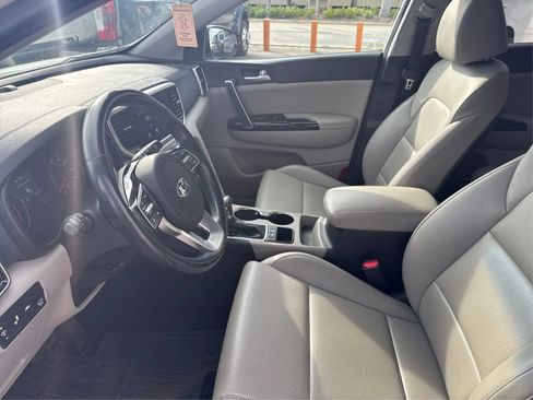 Used 2020 Kia Sportage EX FWD image 17