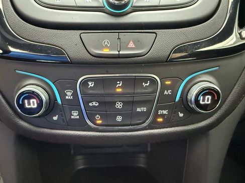 Used 2024 Chevrolet Equinox RS w/ LPO, Floor Liner Package AWD/4WD image 6