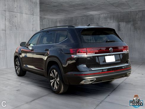 Used 2025 Volkswagen Atlas SE FWD image 4