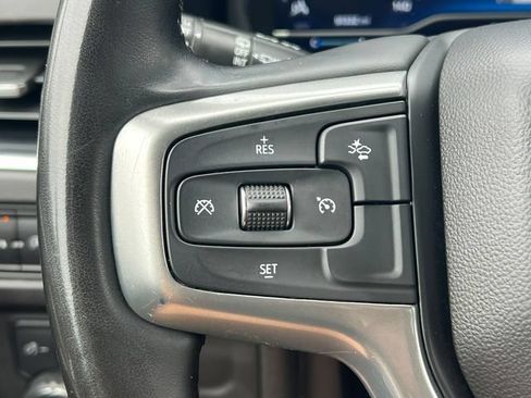 Used 2023 Chevrolet Suburban LT AWD/4WD image 25