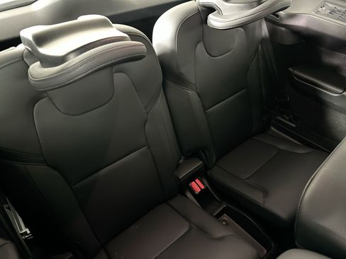 Certified 2023 Volvo XC90 B6 Plus w/ Protection Package Premier image 28