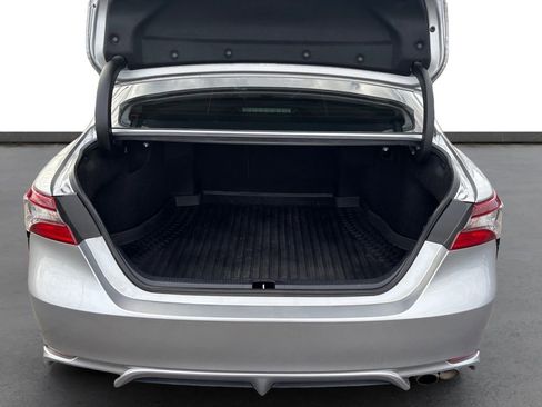 Used 2023 Toyota Camry SE image 24