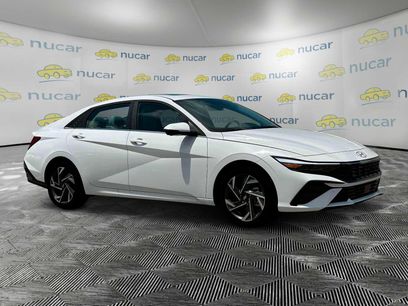 New 2025 Hyundai Elantra Limited