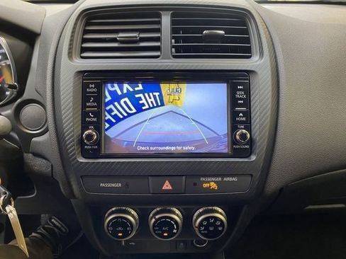 Used 2025 Mitsubishi Outlander Sport ES AWD/4WD image 37