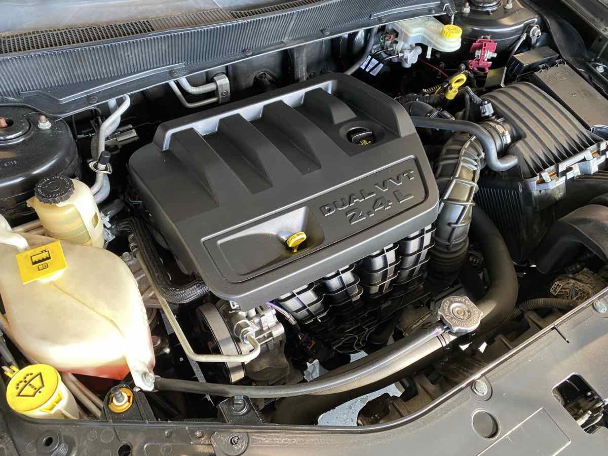 Used 2010 Dodge Avenger R/T w/ Premium Convenience Group FWD image 28
