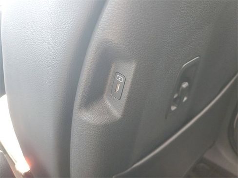 New 2026 Kia Sportage EX w/ EX Panorama Roof Package image 23