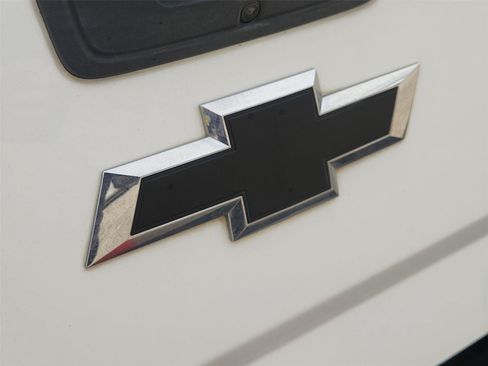 Used 2016 Chevrolet Silverado 2500 LTZ w/ Duramax Plus Package AWD/4WD image 28