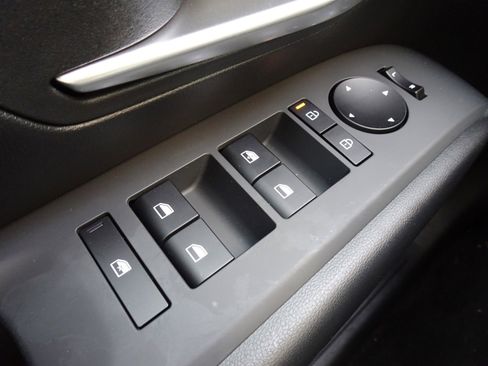 New 2025 Hyundai Tucson SE image 16