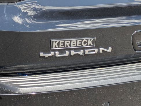 Certified 2025 GMC Yukon Elevation image 32