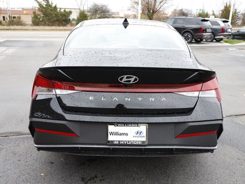 New 2026 Hyundai Elantra Sport image 4