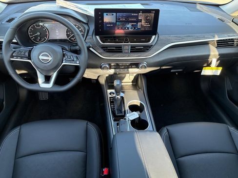 New 2026 Nissan Altima 2.5 SV FWD image 8