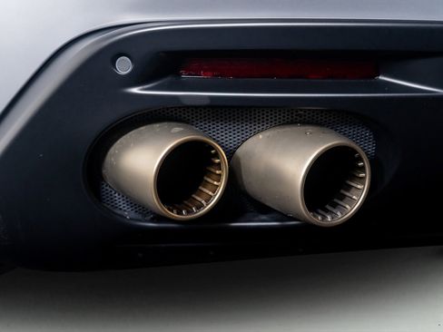 Used 2022 Ferrari Roma image 15