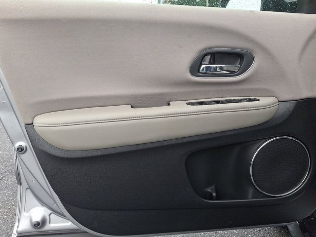 Used 2018 Honda HR-V EX image 12