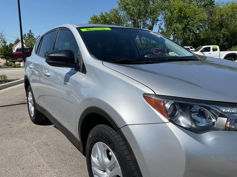 Used 2014 Toyota RAV4 LE FWD image 11