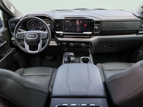Used 2023 GMC Sierra 1500 SLT AWD/4WD image 29