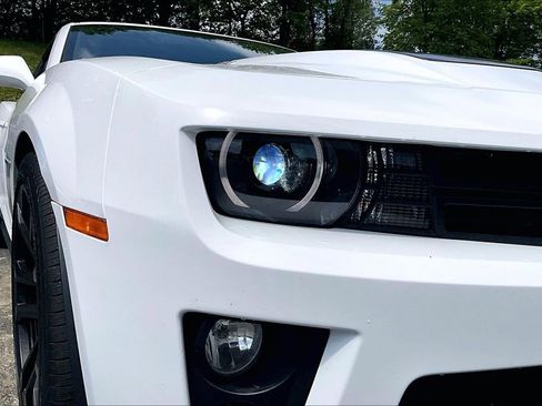Used 2013 Chevrolet Camaro ZL1 RWD image 30