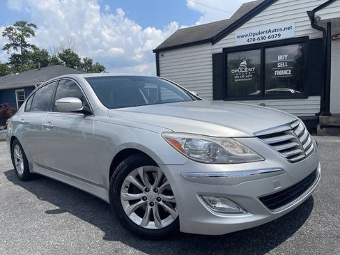 Used 2013 Hyundai Genesis 3.8 RWD image 1