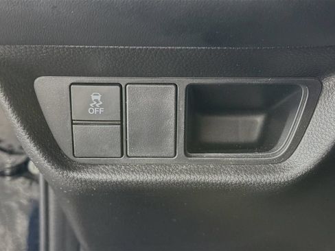 Certified 2025 Honda HR-V Sport image 9