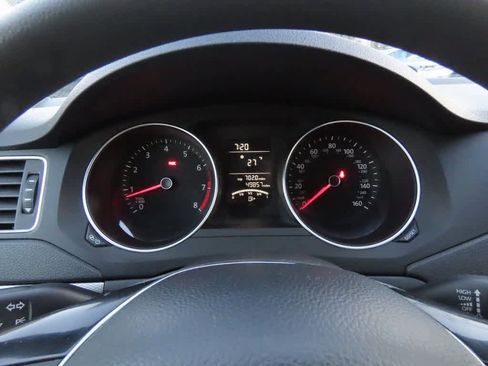 Used 2018 Volkswagen Jetta S w/ Cold Weather Package image 21