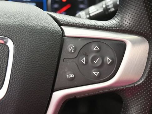 Used 2024 GMC Terrain SLE AWD/4WD image 29