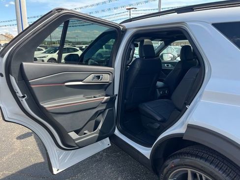 New 2026 Ford Explorer ST-Line AWD/4WD image 29
