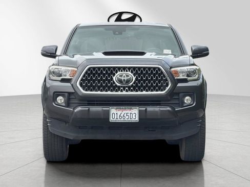 Used 2019 Toyota Tacoma TRD Sport w/ Technology Package RWD image 8
