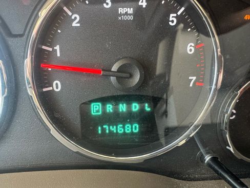 Used 2008 Jeep Liberty Sport AWD/4WD image 19