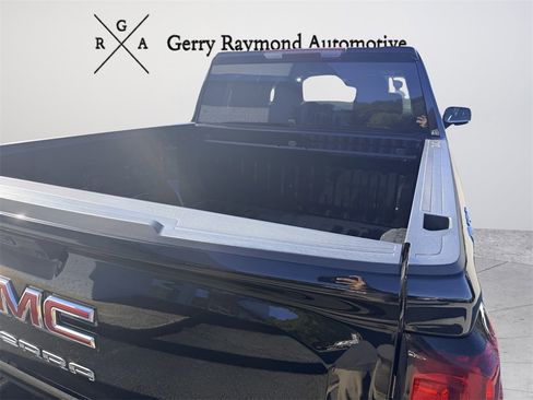 Used 2023 GMC Sierra 1500 SLT w/ SLT Premium Package image 8