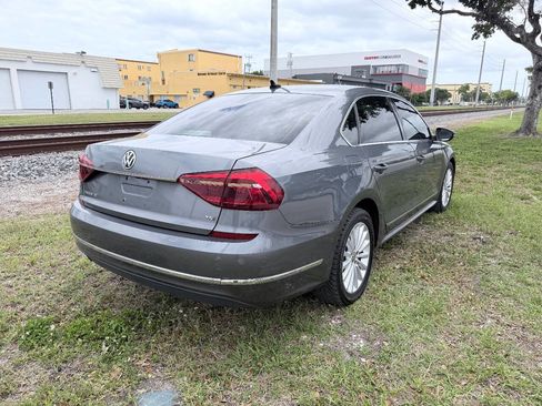 Used 2017 Volkswagen Passat 1.8T SE image 7