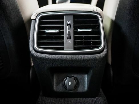 Used 2022 Genesis G70 3.3T w/ Sport Advanced Package image 12