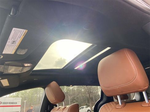 Used 2025 Chrysler Pacifica Pinnacle image 22