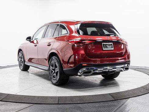 Certified 2025 Mercedes-Benz GLC 300 4MATIC w/ AMG Line image 33