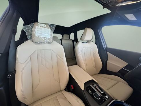 Used 2026 BMW X3 xDrive30 w/ Premium Package image 31