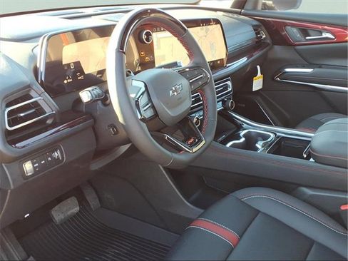 New 2026 Chevrolet Traverse RS w/ LPO, Floor Liner Package image 8