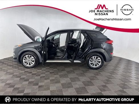 Used 2017 Hyundai Tucson SE Plus image 9