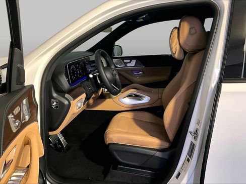 New 2026 Mercedes-Benz GLS 450 4MATIC image 13