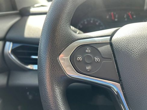 Used 2020 Chevrolet Traverse LS AWD/4WD image 14