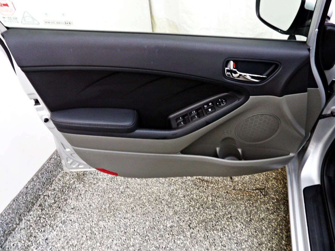 Used 2016 Kia Forte LX w/ LX Popular Package FWD image 7