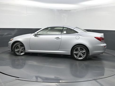 Used 2015 Lexus IS 250C w/ Navigation System Package RWD image 36