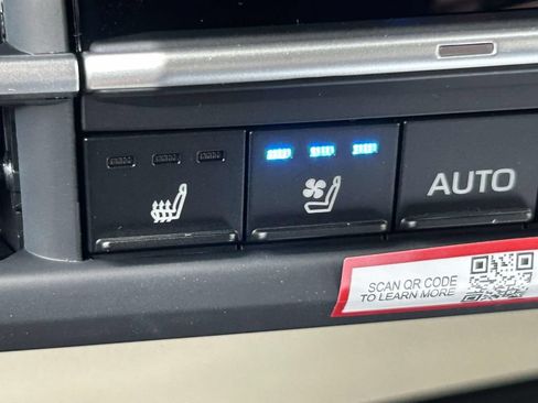 New 2026 Toyota Sienna Limited FWD image 22