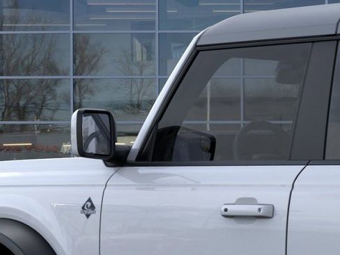 New 2025 Ford Bronco Outer Banks w/ Sasquatch Package image 23