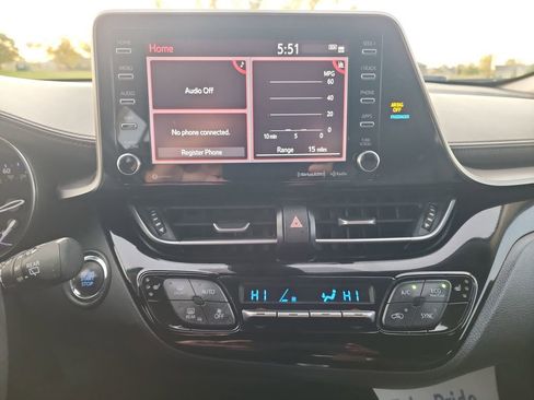 Used 2020 Toyota C-HR Limited image 23