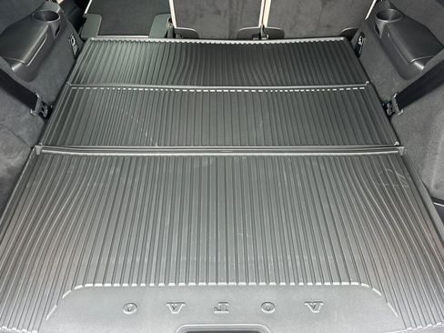 New 2026 Volvo XC90 B6 Plus w/ Protection Package Premier image 14