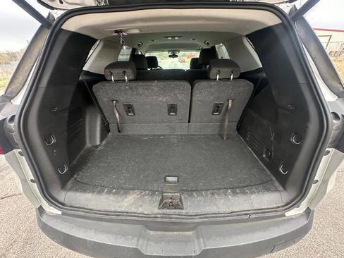 Used 2019 Chevrolet Traverse LT image 26