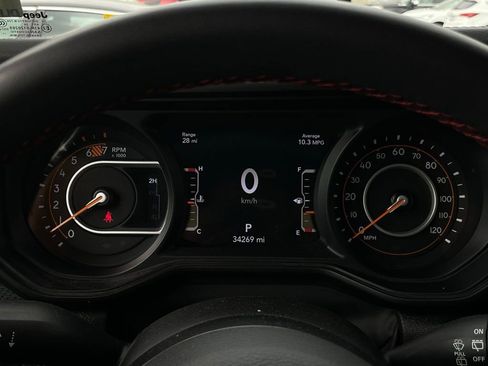 Used 2024 Jeep Wrangler Unlimited Rubicon image 15