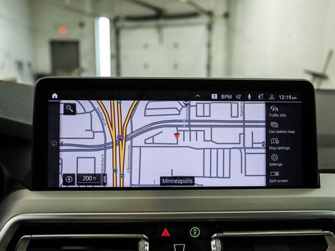 Certified 2025 BMW X4 xDrive30i image 16