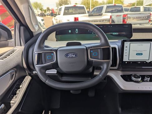 Certified 2025 Ford Expedition Active AWD/4WD image 26