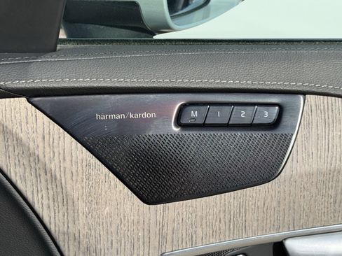 Used 2024 Volvo XC90 T8 Ultimate w/ Lounge Package image 70